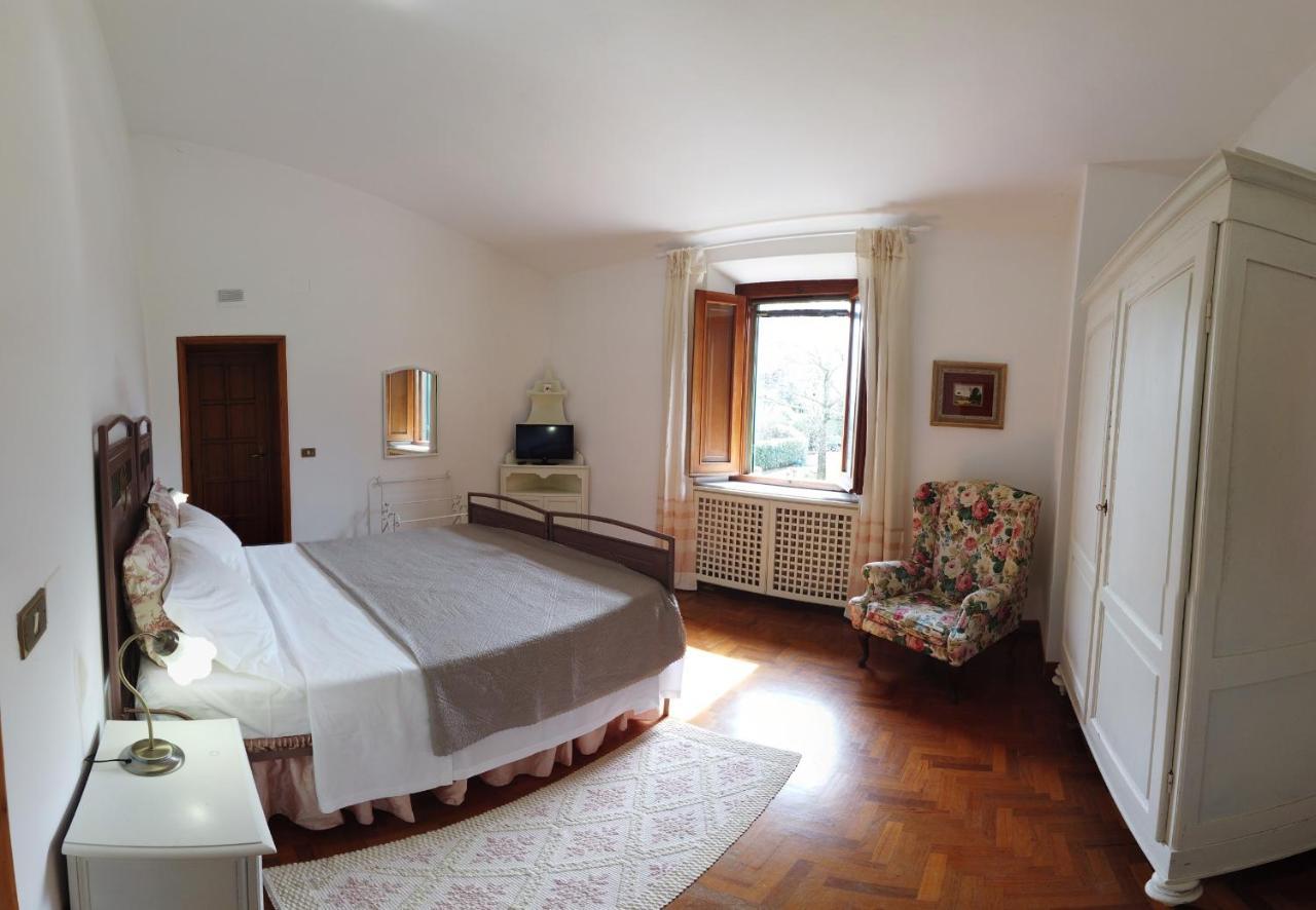 Casa Del Pino Bed & Breakfast Borgo a Buggiano Exterior photo