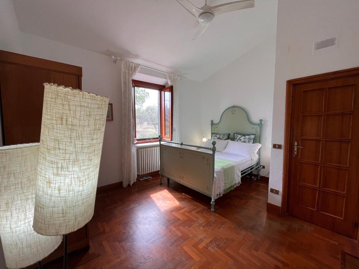 Casa Del Pino Bed & Breakfast Borgo a Buggiano Exterior photo