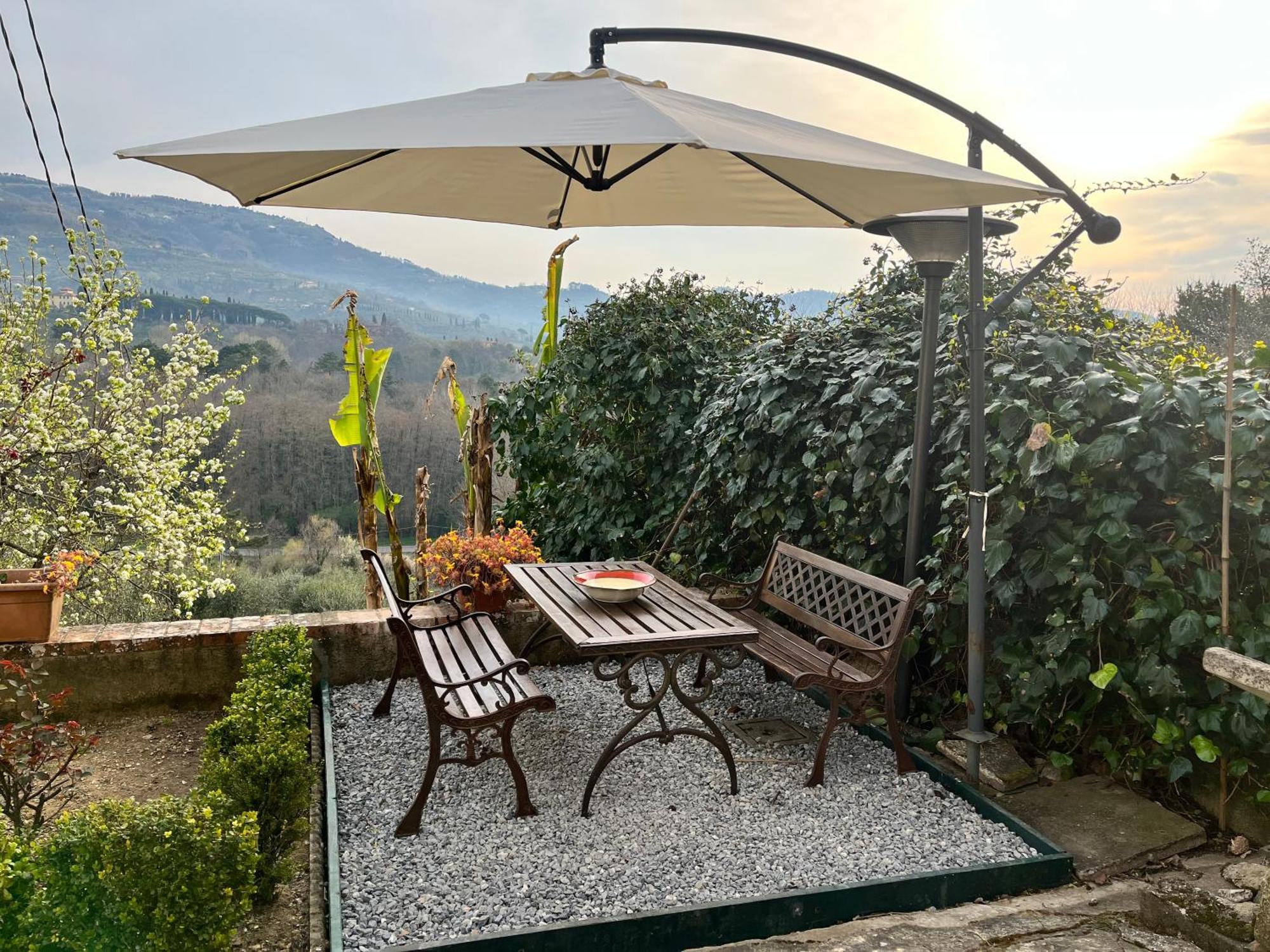 Casa Del Pino Bed & Breakfast Borgo a Buggiano Exterior photo